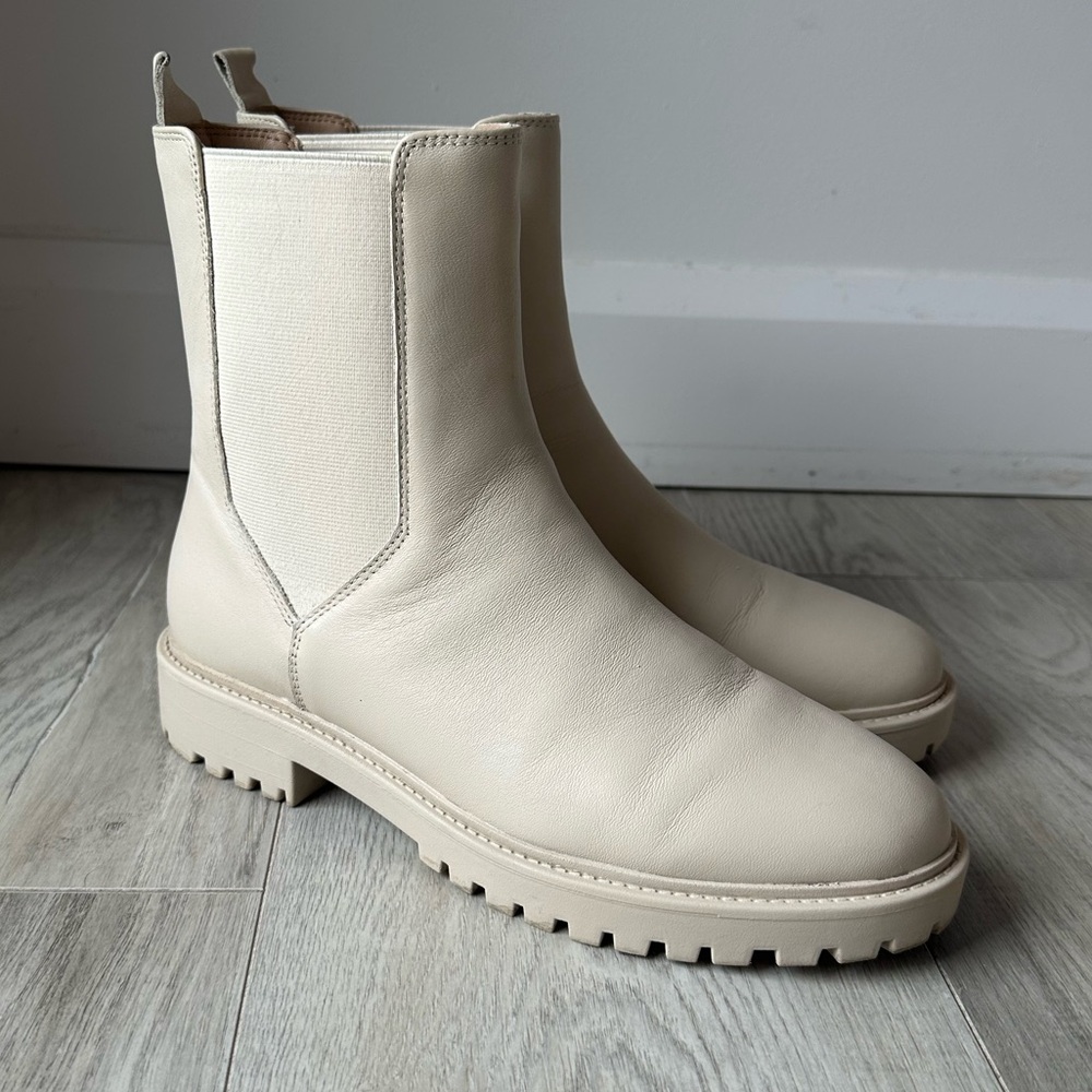 Banana Republic Cream Ankle Boots
